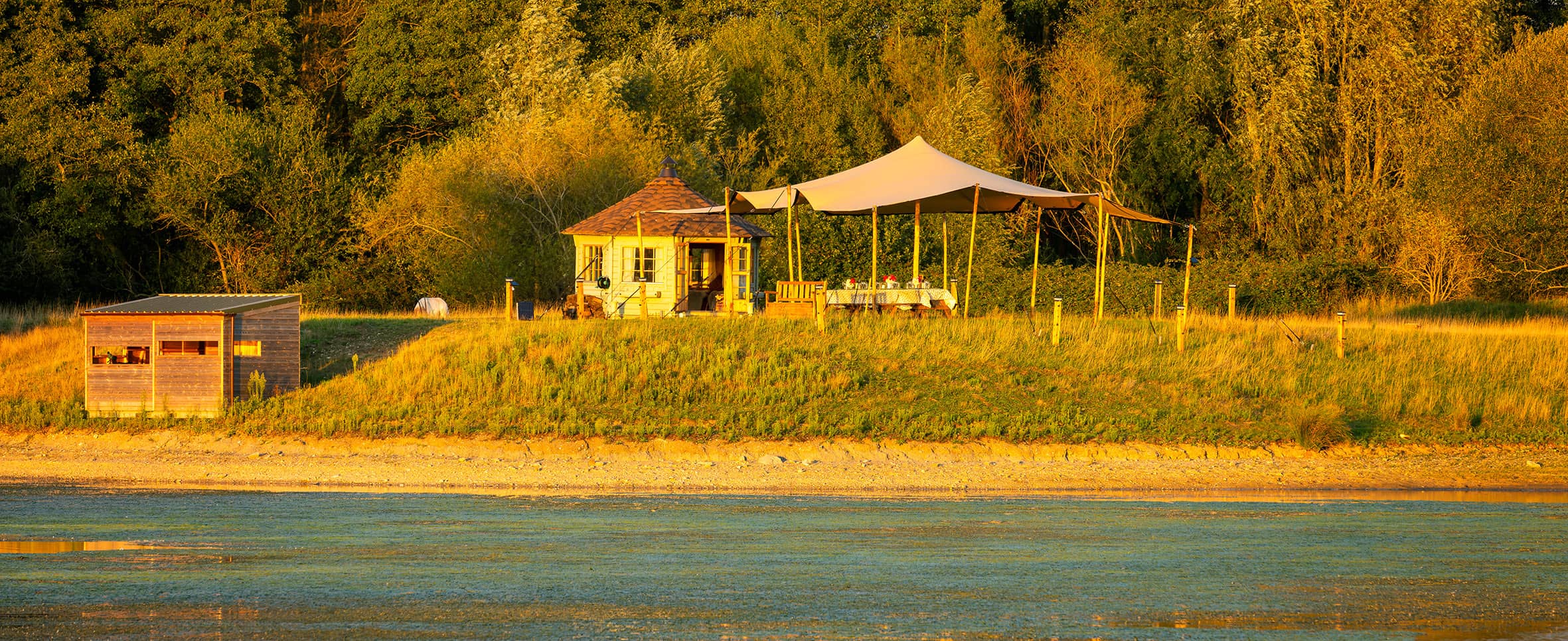 Watatunga BBQ hut beside the lake