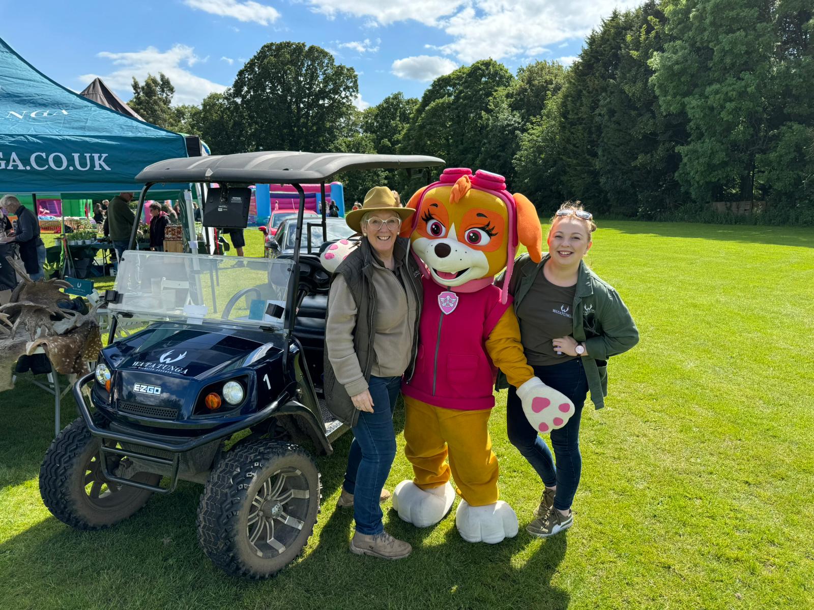 Emily & Sheena at the Watlington Fete