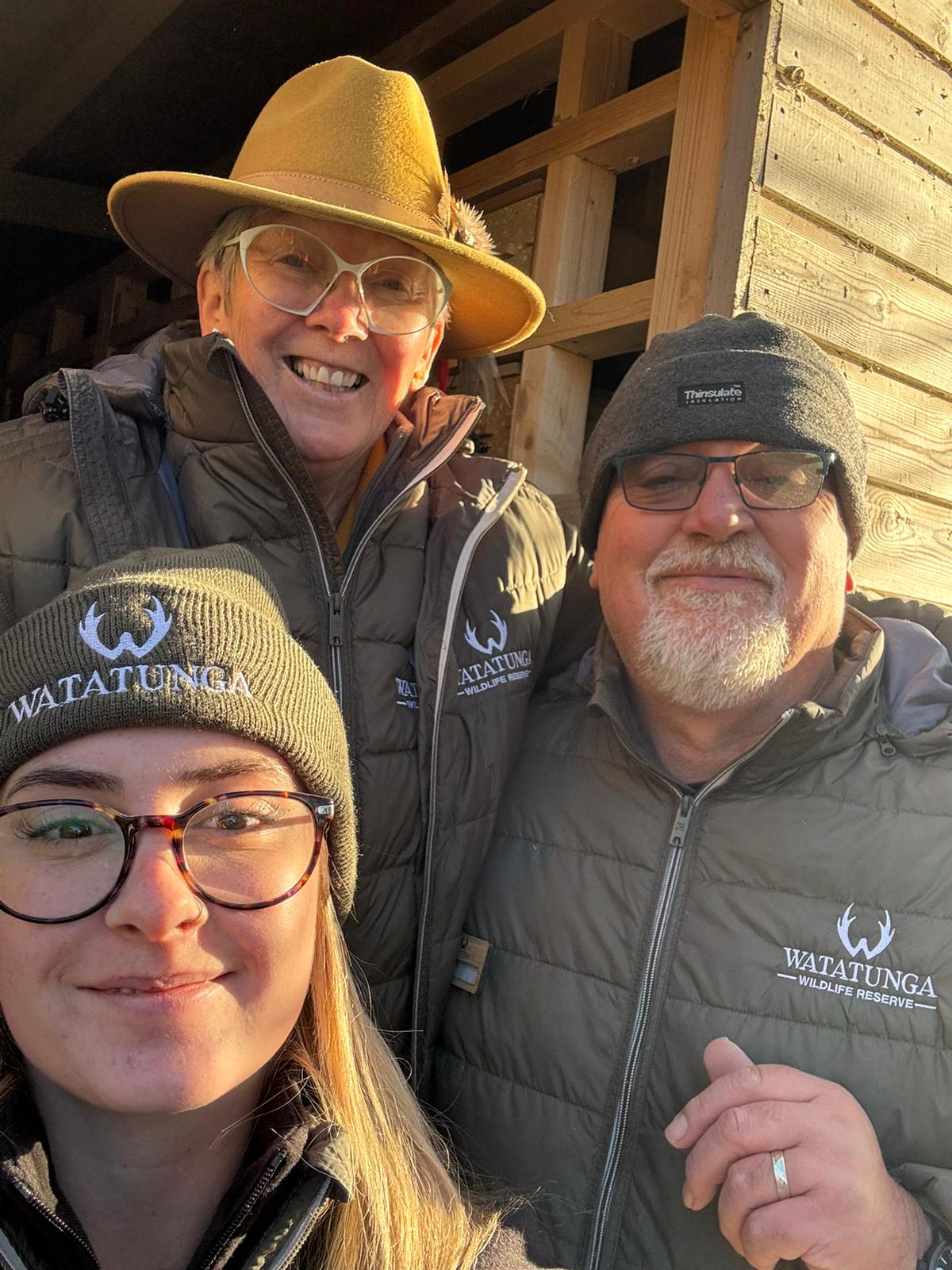 Volunteers Sheena, Tony & Sequoia